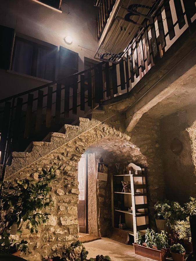 Casa Lidia Hotel Tignale Exterior photo